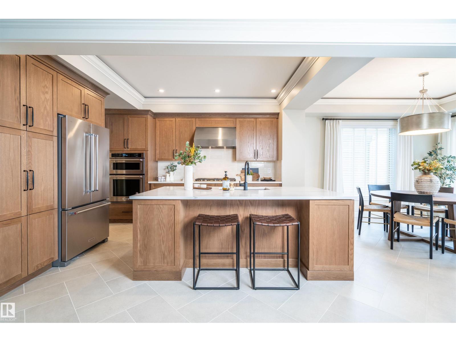 1611 14 ST NW