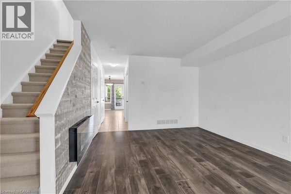 19B - 50 Howe Dr, Kitchener, ON 4