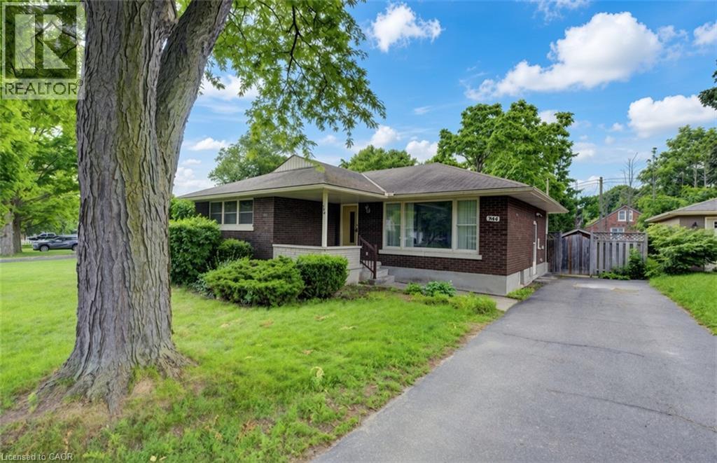 244 ROYAL STREET, WATERLOO, ON N2J 2J2 - Image 952488714.jpeg?d=l