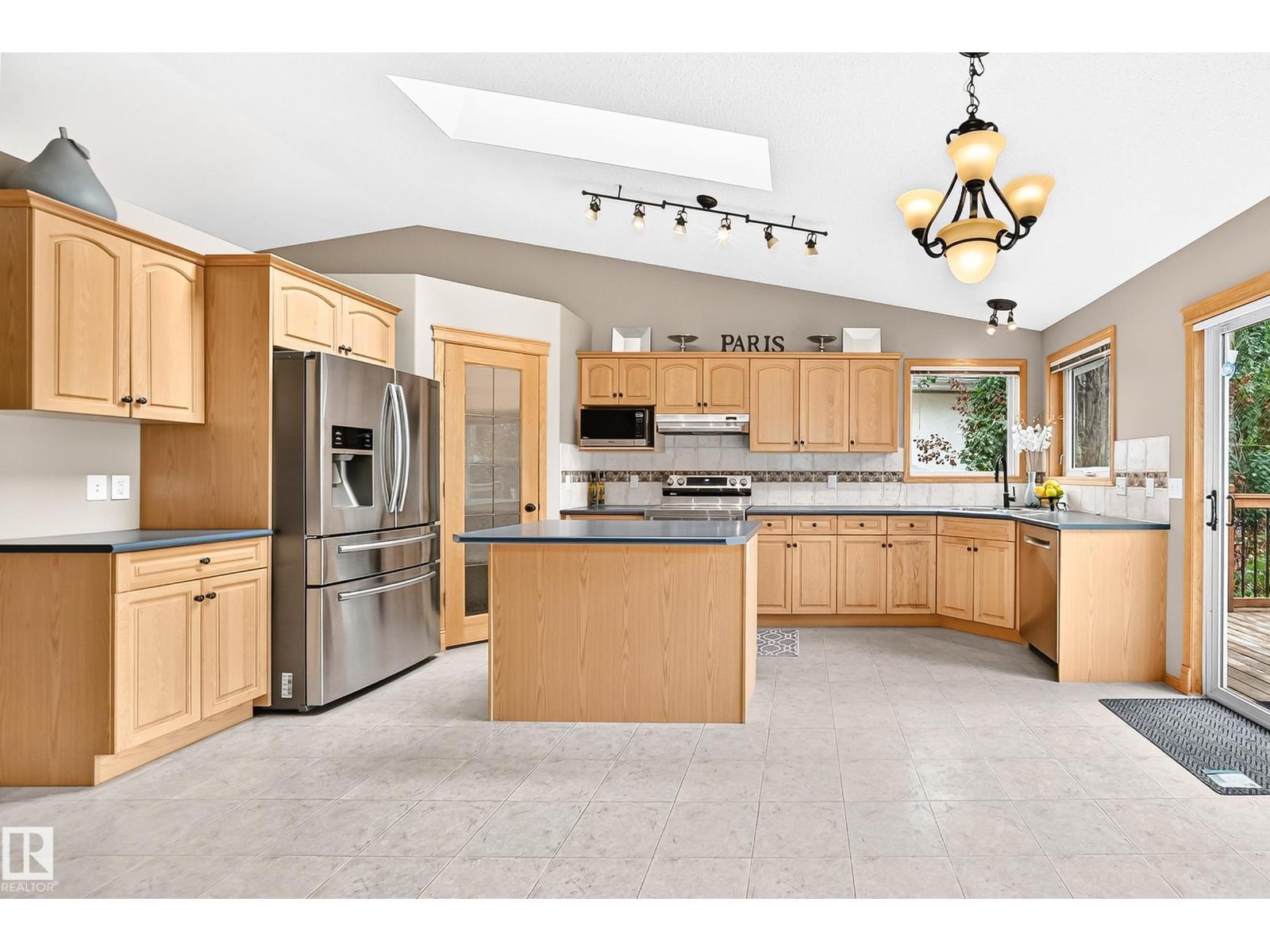 2255 BRENNAN CO NW NW