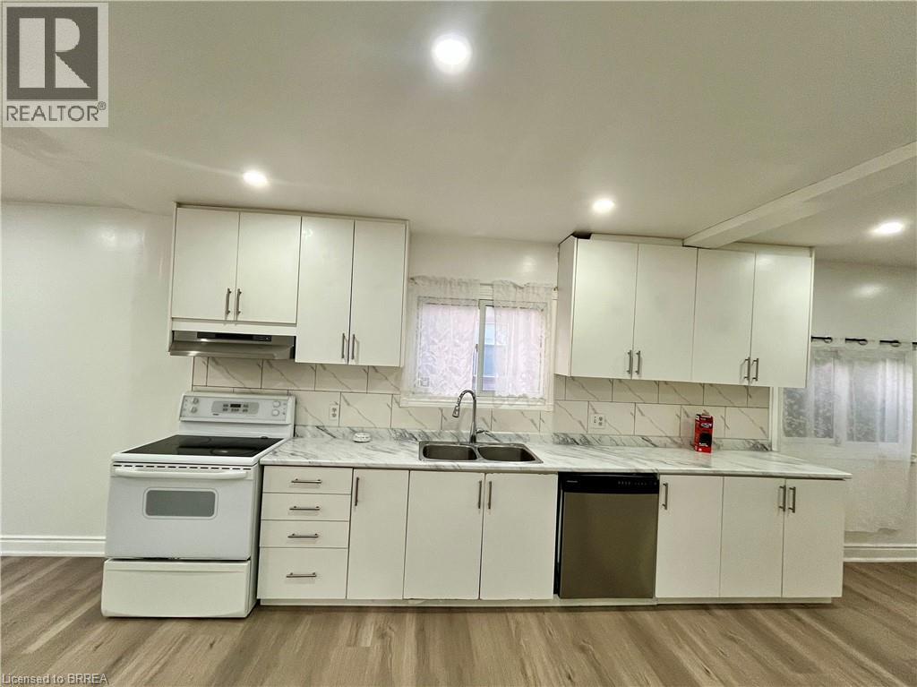52 RIDGEWOOD Drive