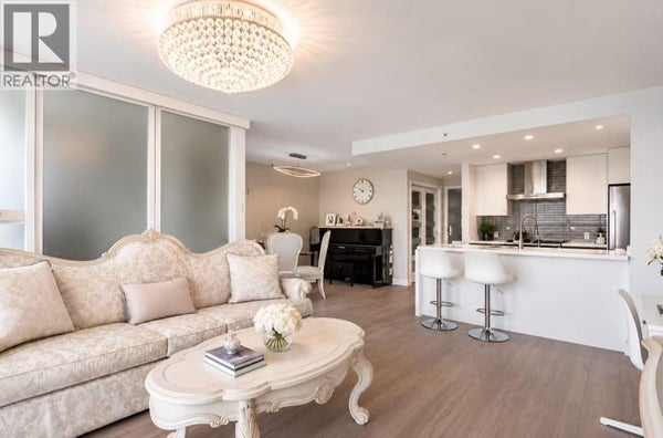 455 Beach Cres, Vancouver, BC 3