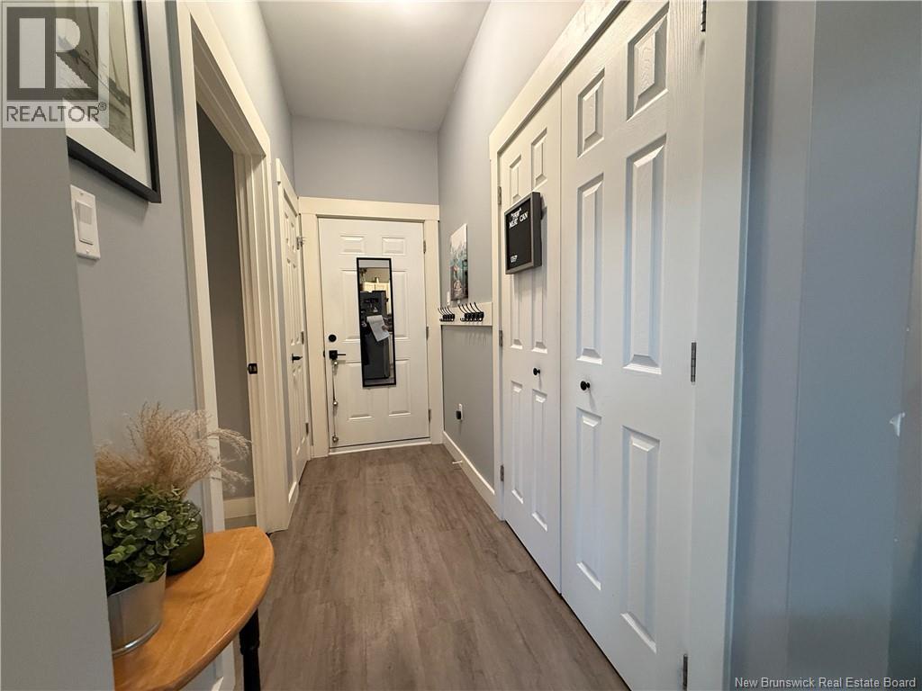 98 McNair Drive - Photo 3