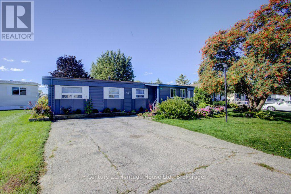 52 FAIRVIEW CRESCENT
