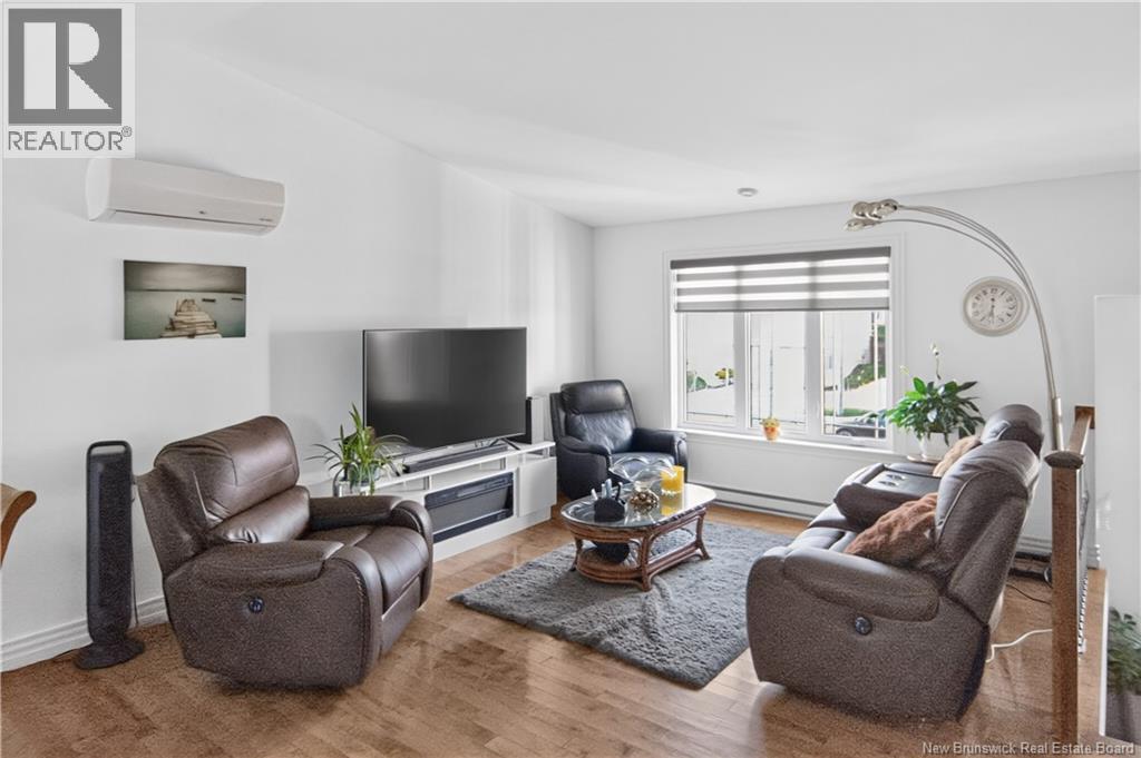 356 Maplehurst Drive - Photo 4