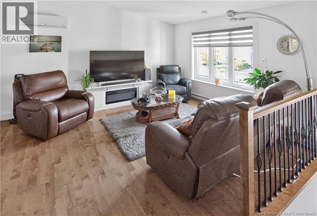 356 Maplehurst Drive - Photo 3