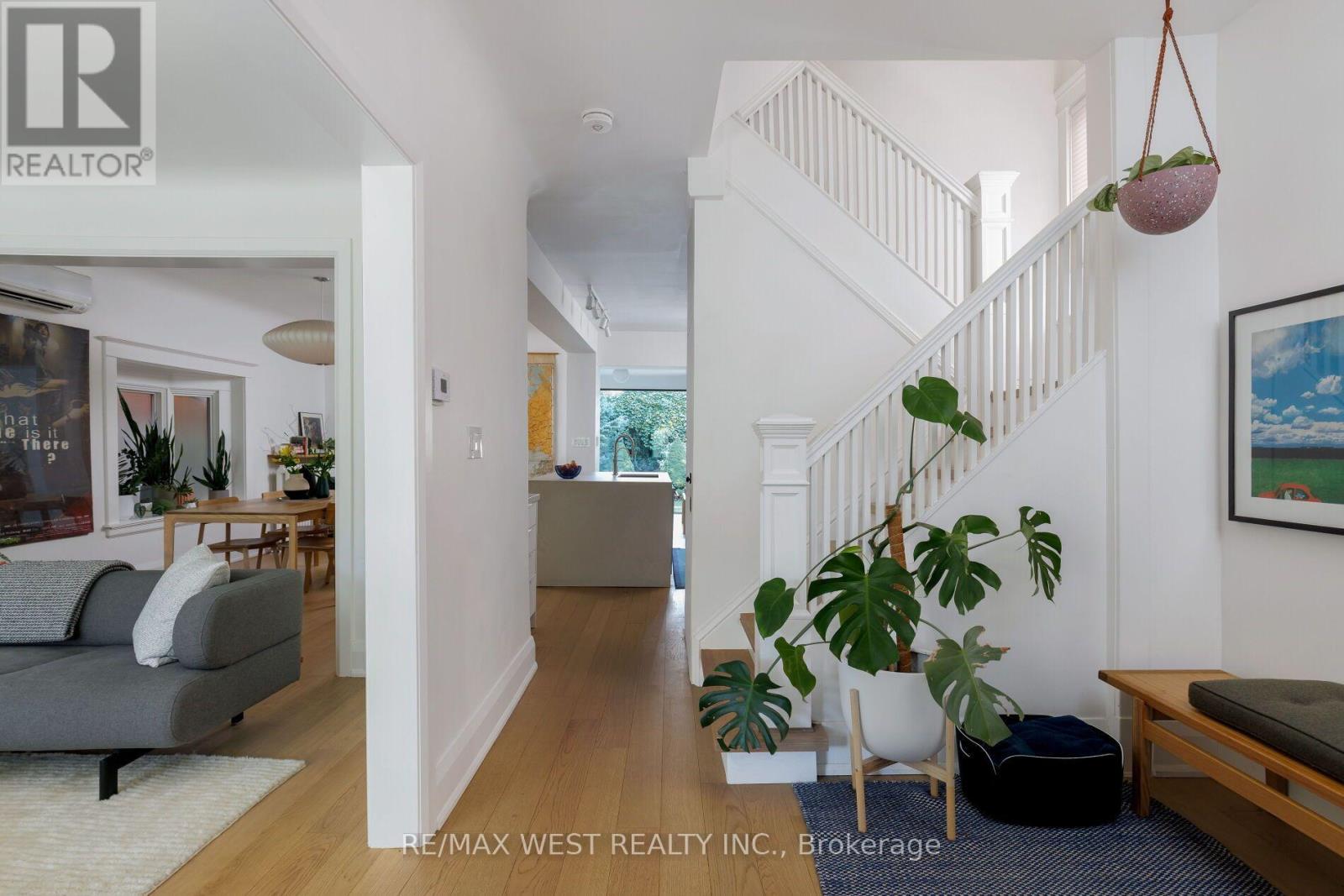 226 WRIGHT AVENUE