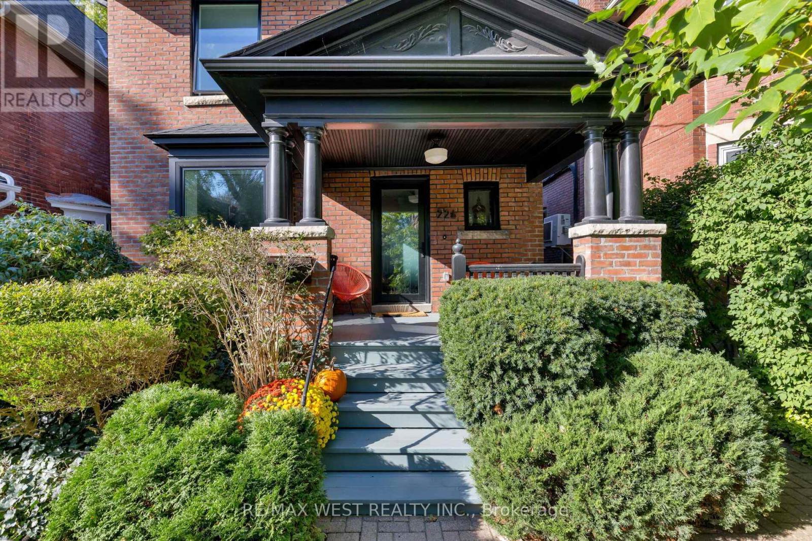 226 WRIGHT AVENUE