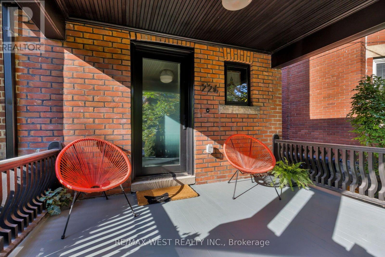 226 WRIGHT AVENUE