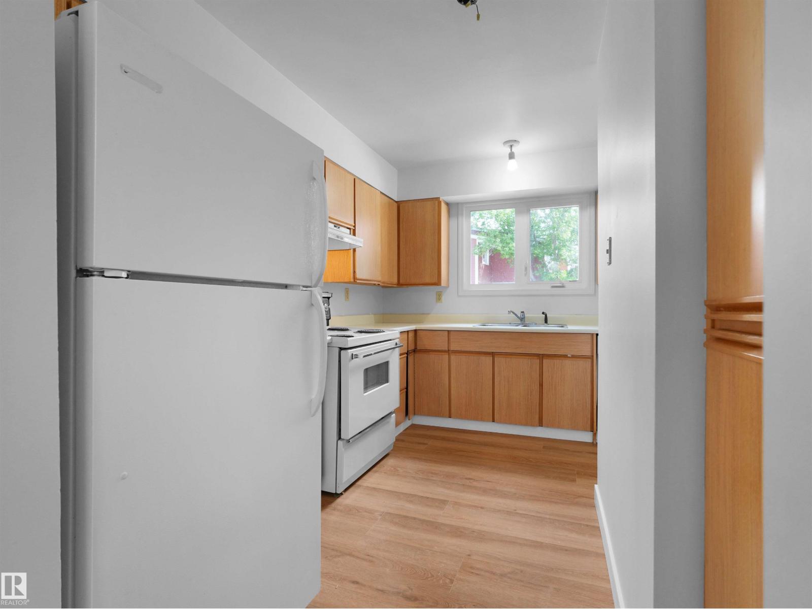 #50 1904 48 ST NW