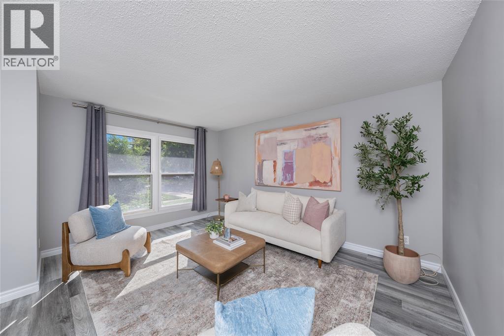 825 EXMOUTH STREET Unit# 7 - Photo 4