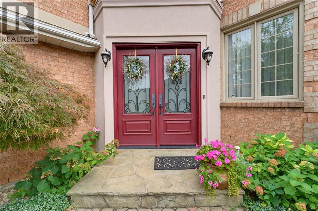 144 COVE Crescent