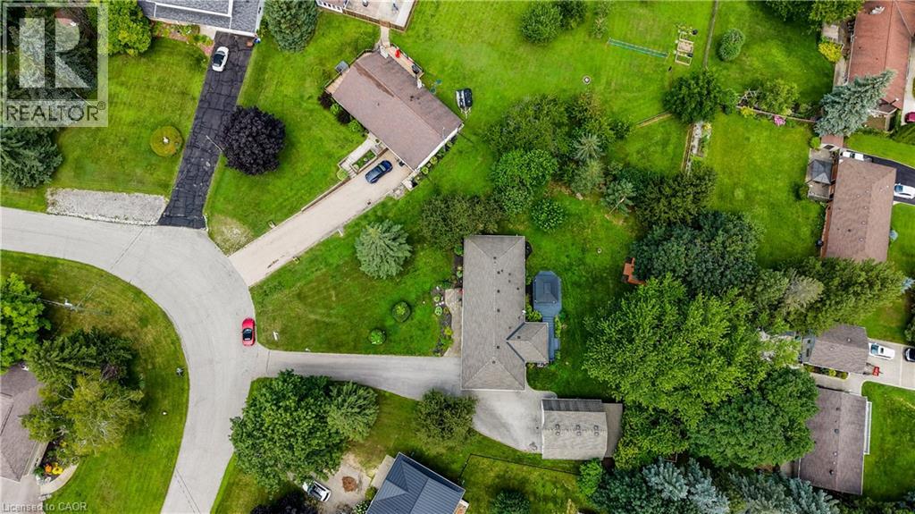44 OAKWOOD Drive