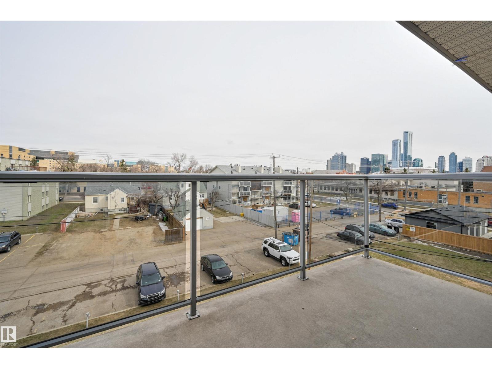 #402 11019 107 ST NW