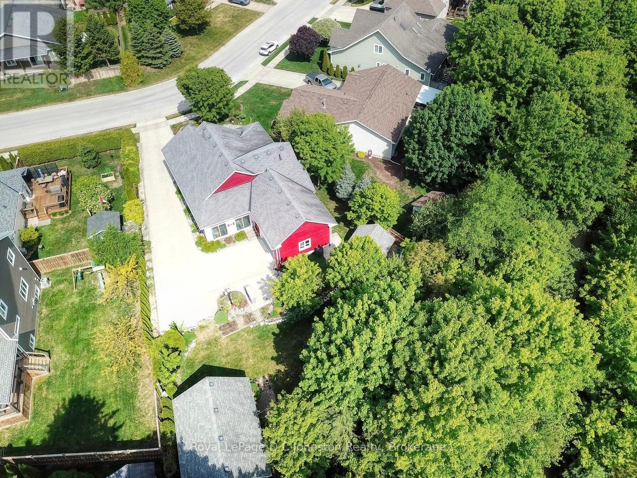 44 EASTGATE DRIVE