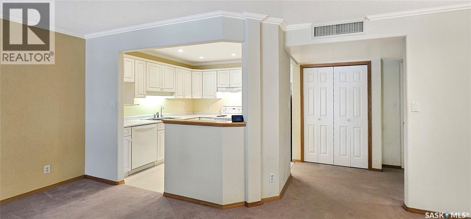 103 230 Lister Kaye CRESCENT
