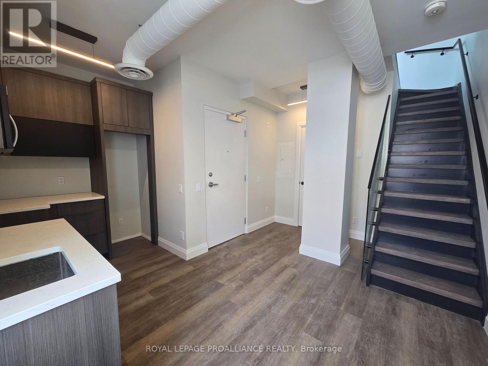 201 - 241 FRONT STREET