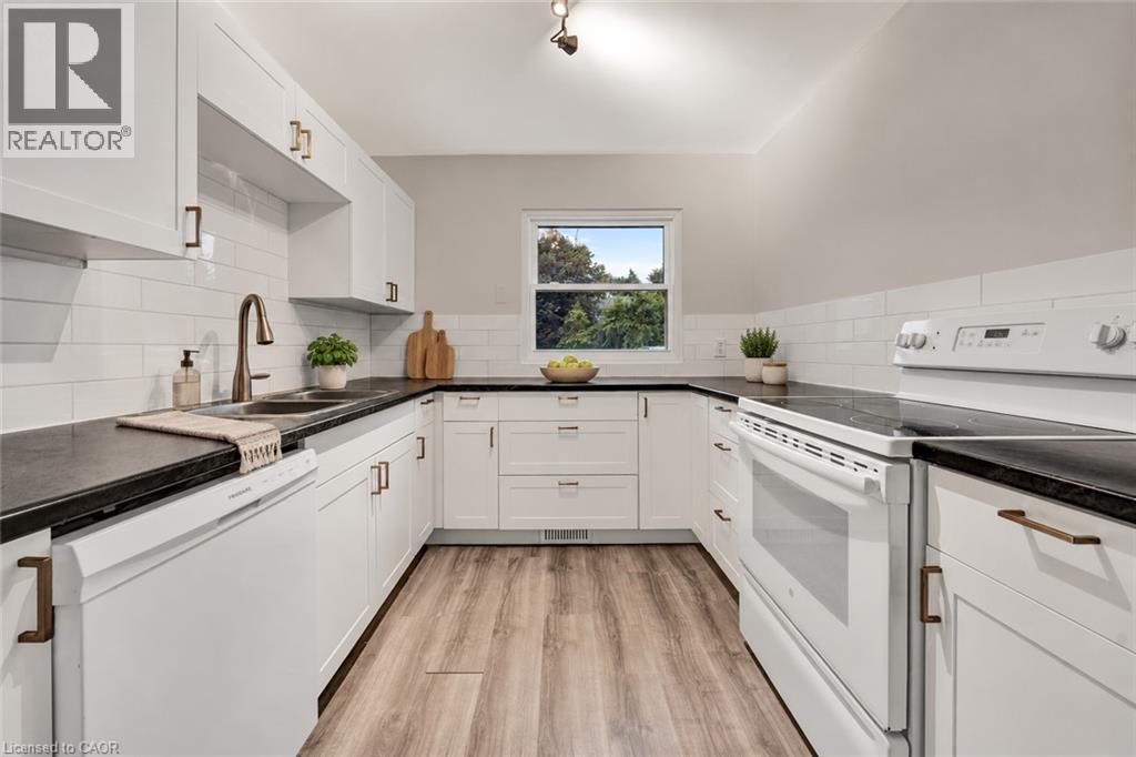 655 ALBERT Street Unit# C
