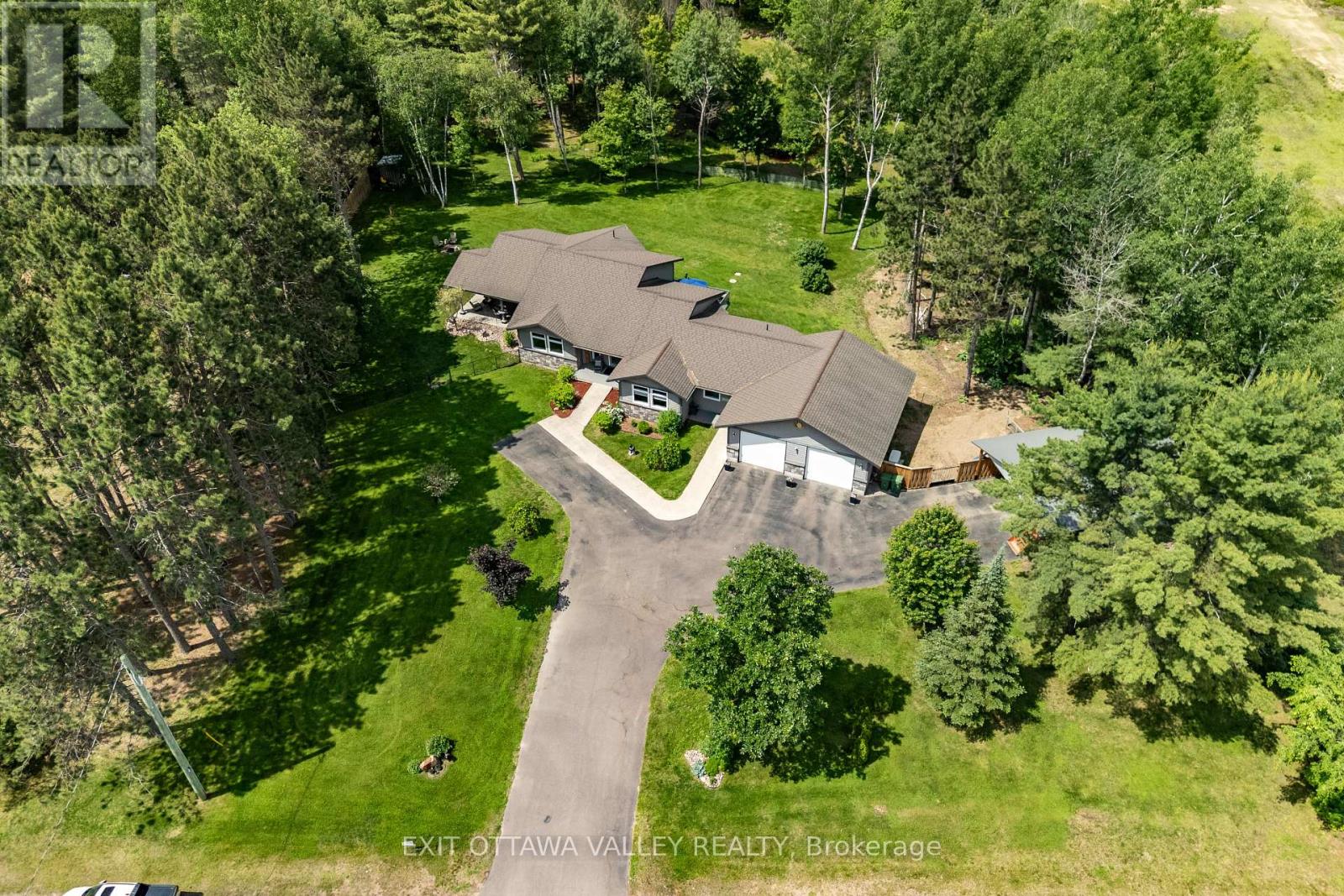 301 DORAN ROAD - Photo 2