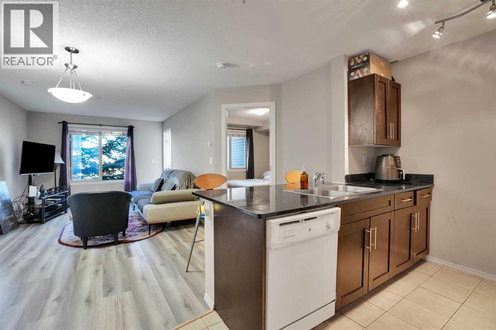 215, 355 Taralake Way NE