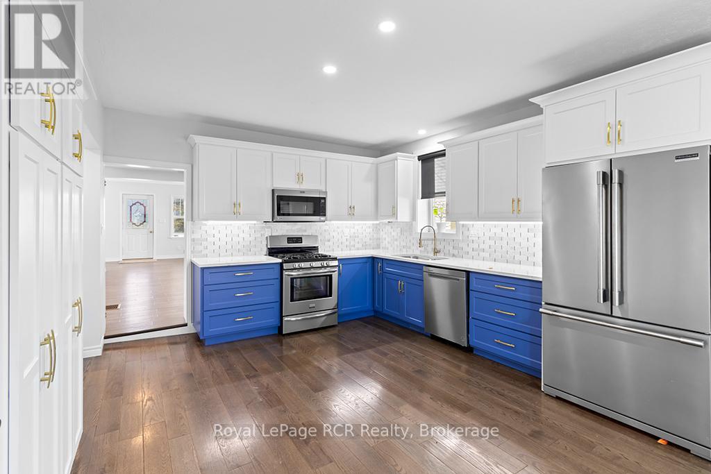 144 LOUCKS LANE