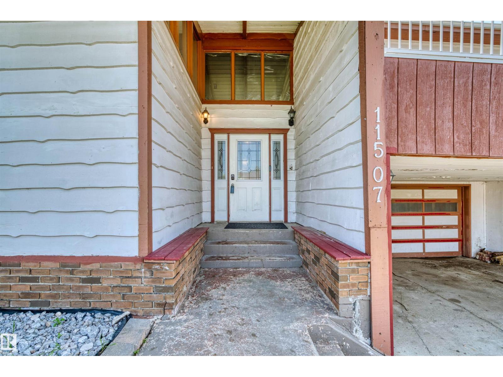 11507 141 AV NW