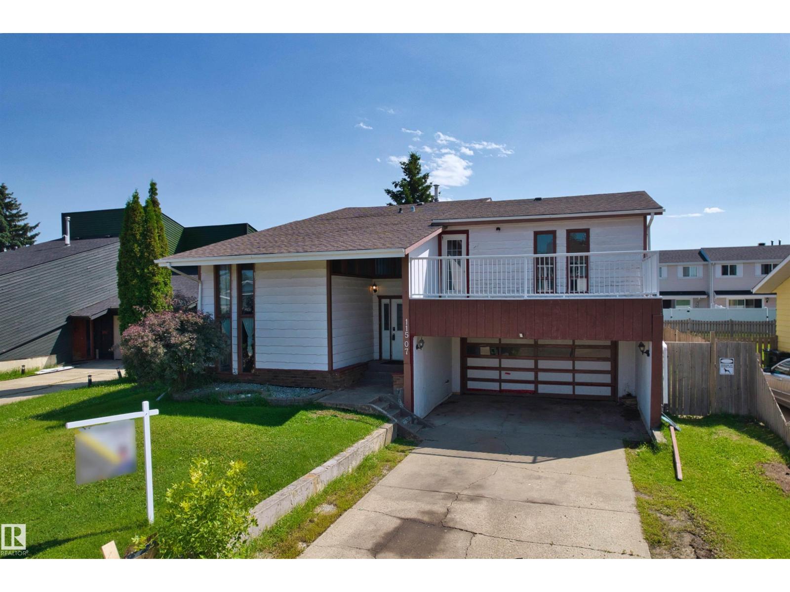 11507 141 AV NW