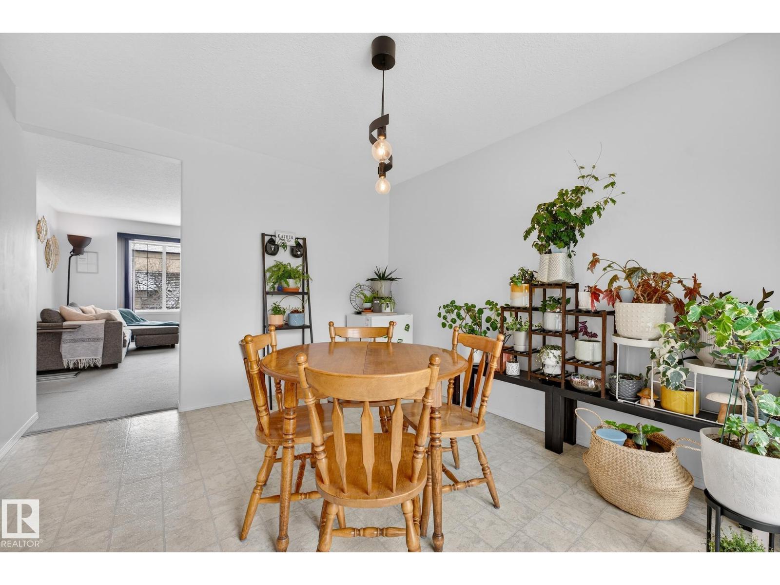 #16 225 BLACKBURN DR SW