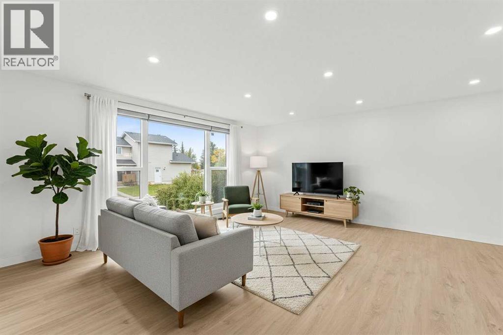 124 Castlebrook Road NE