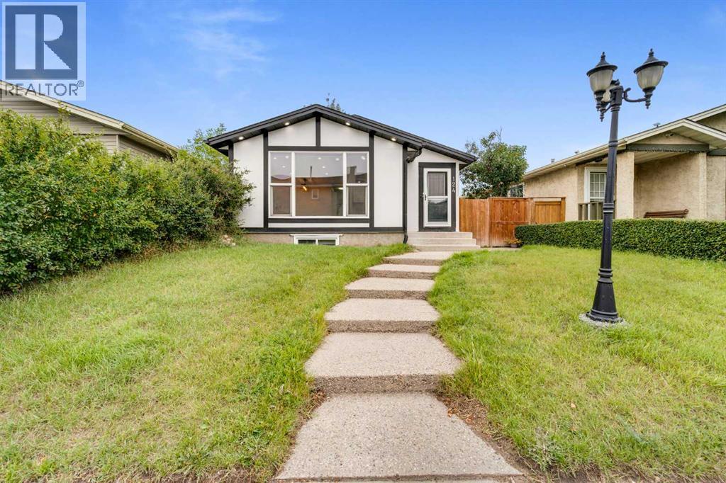 124 Castlebrook Road NE