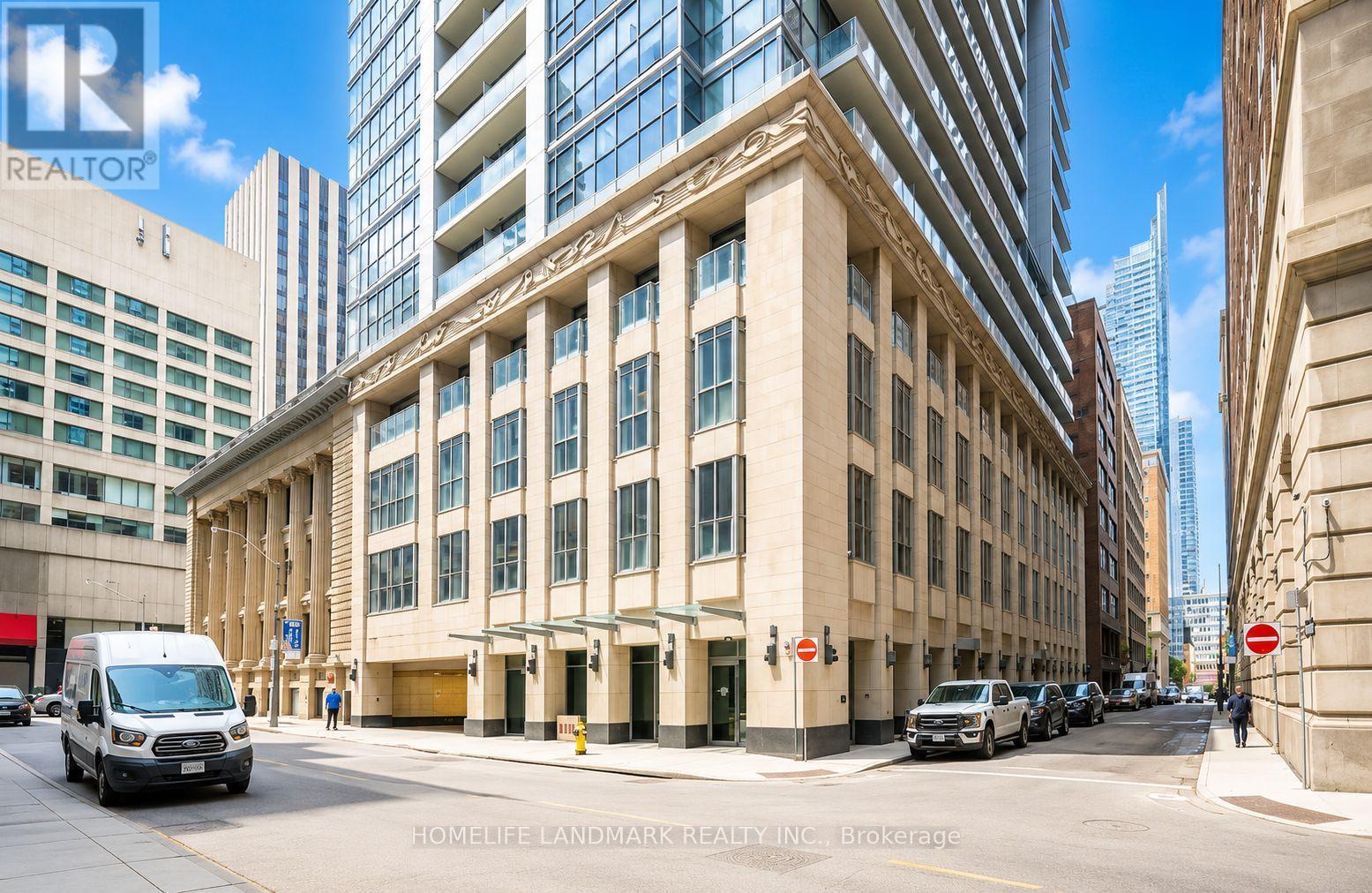 3007 - 70 TEMPERANCE STREET