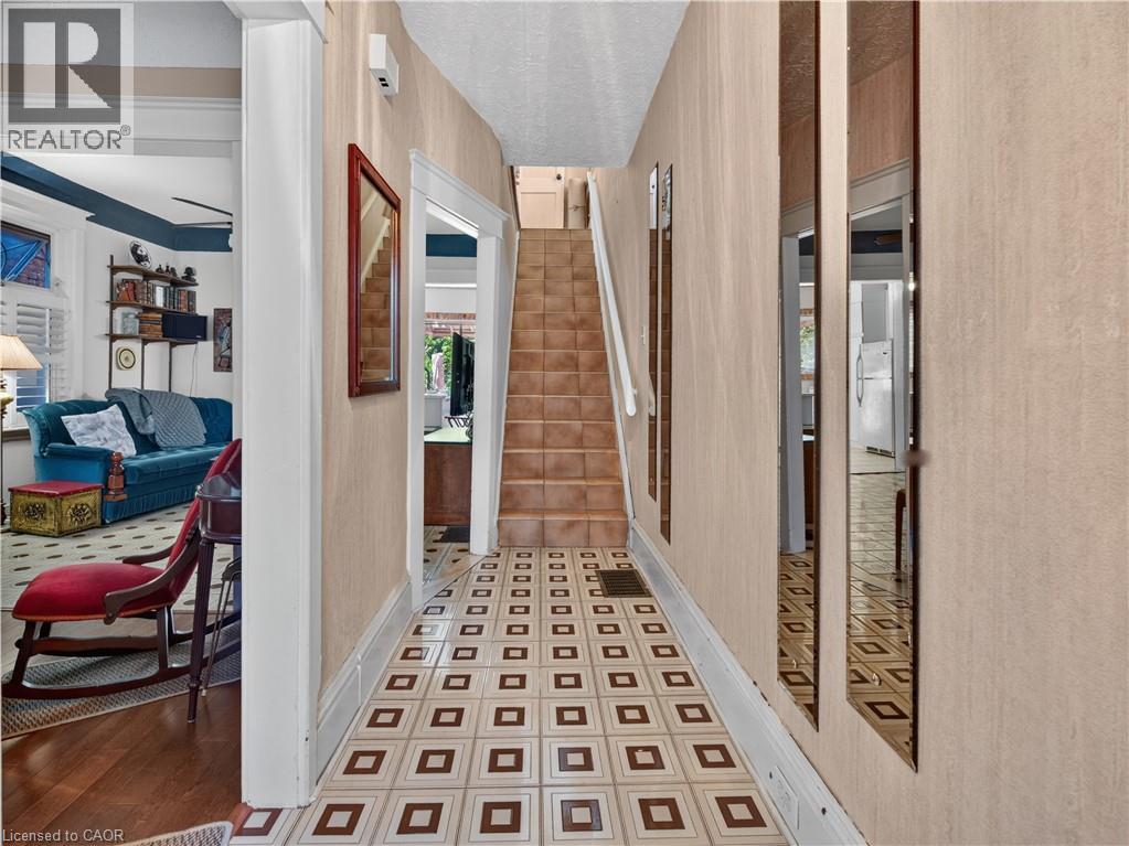248 SAINT CLAIR Boulevard
