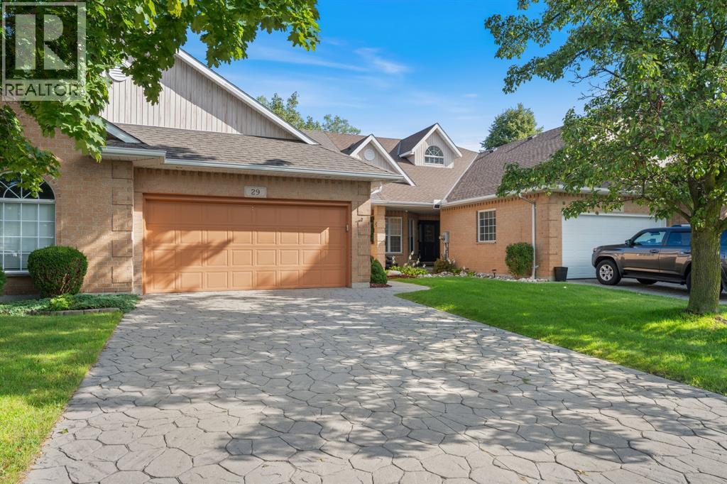 29 MICHAEL SNOW COURT - Photo 4