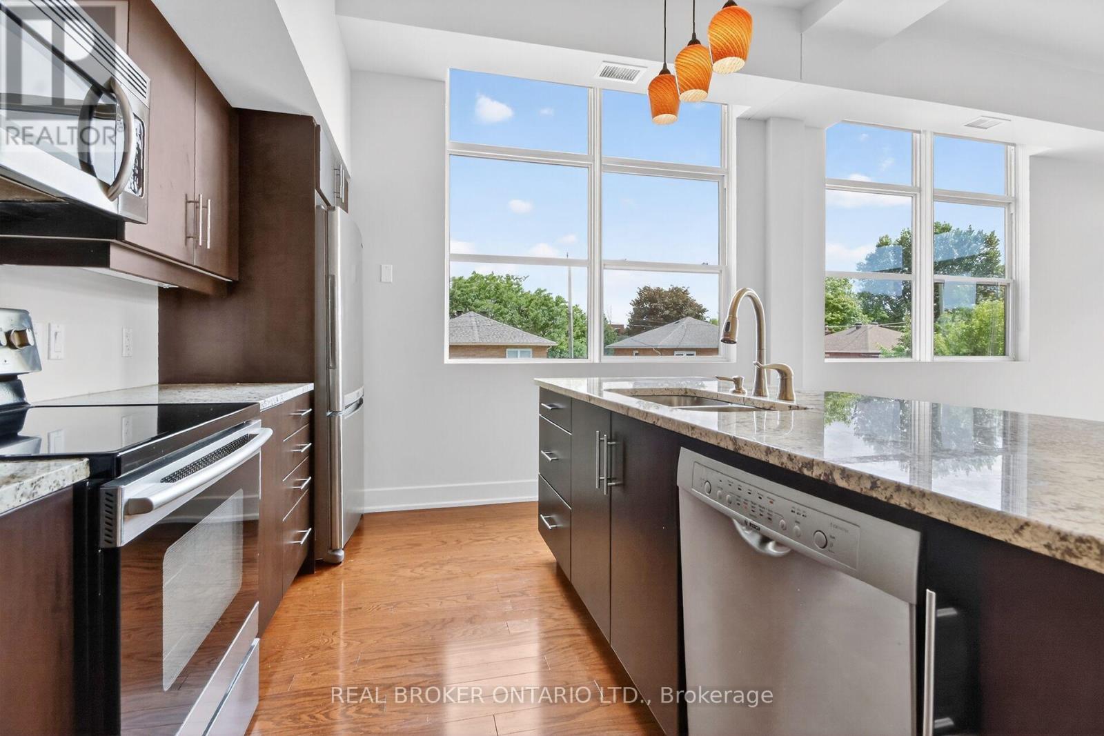 207 - 345 ST DENIS STREET