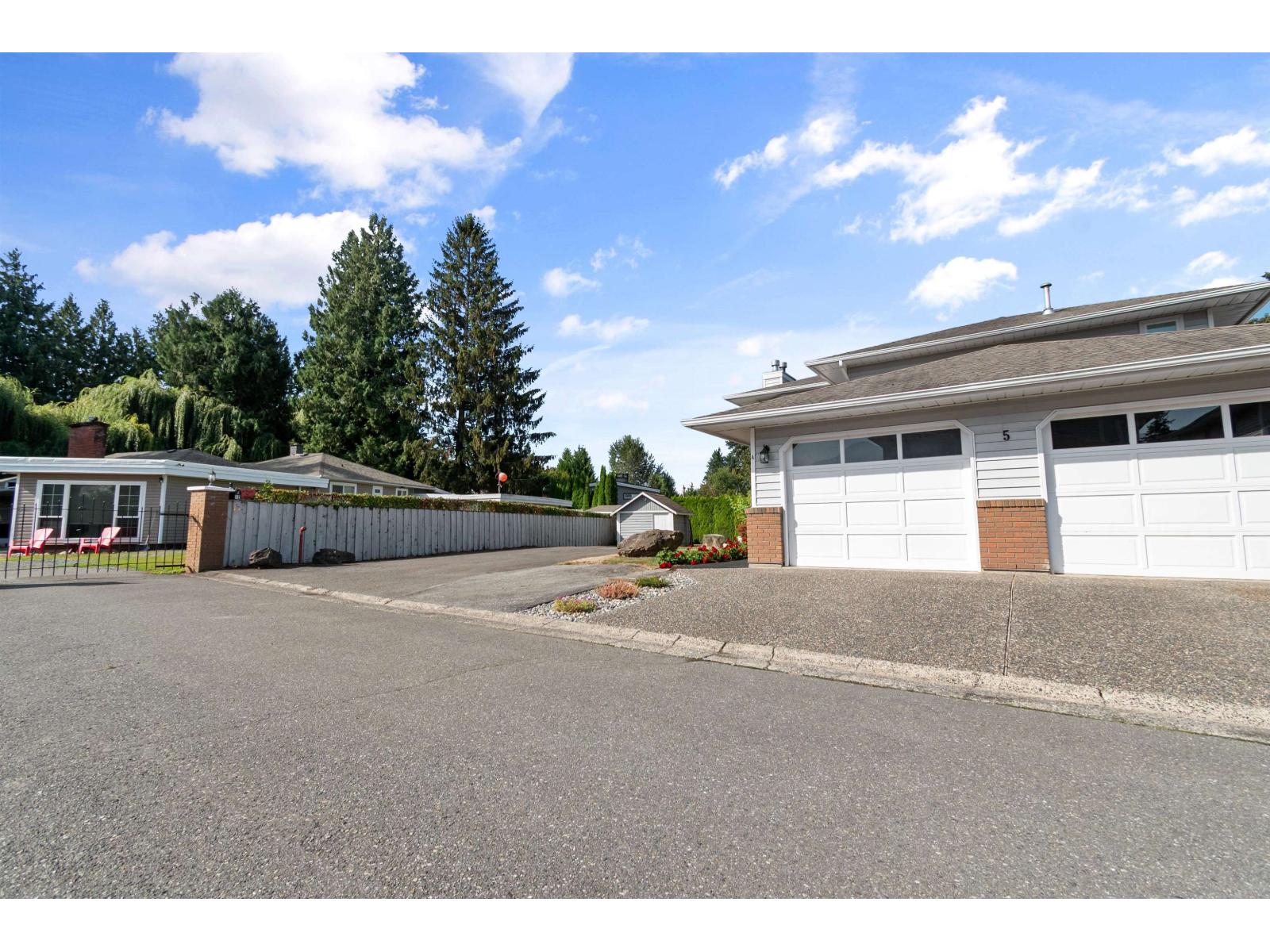 5A 46354 BROOKS AVENUE, Chilliwack Proper South