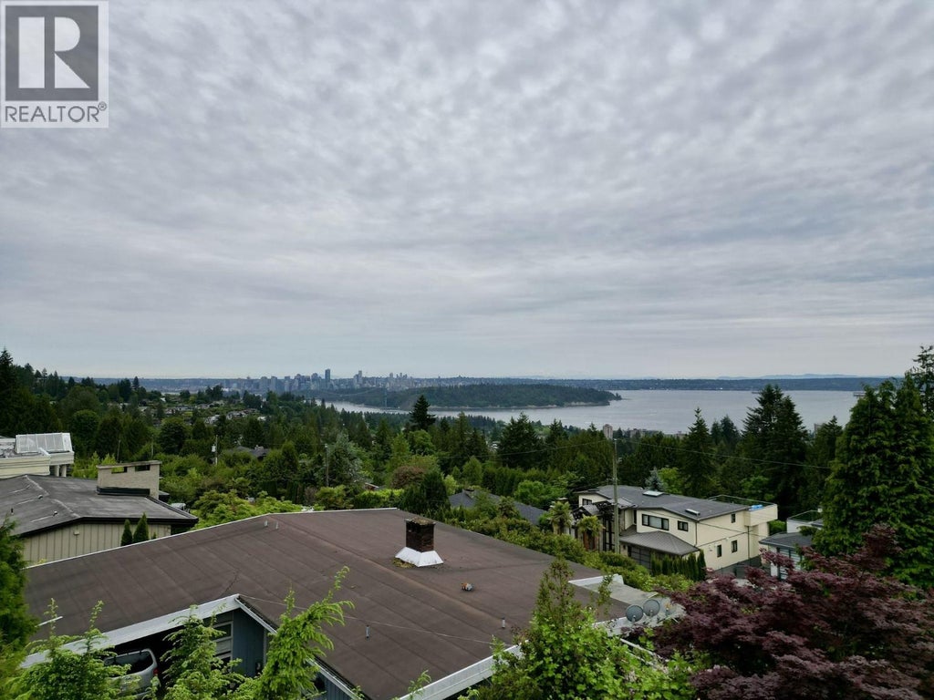 1230 QUEENS AVENUE, WEST VANCOUVER, BC V7S 2K2 - Image 2841220604.jpeg?d=l