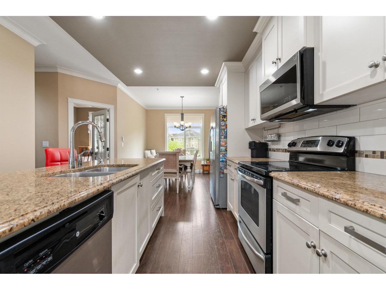 14 45290 SOOWAHLIE CRESCENT, Garrison Crossing