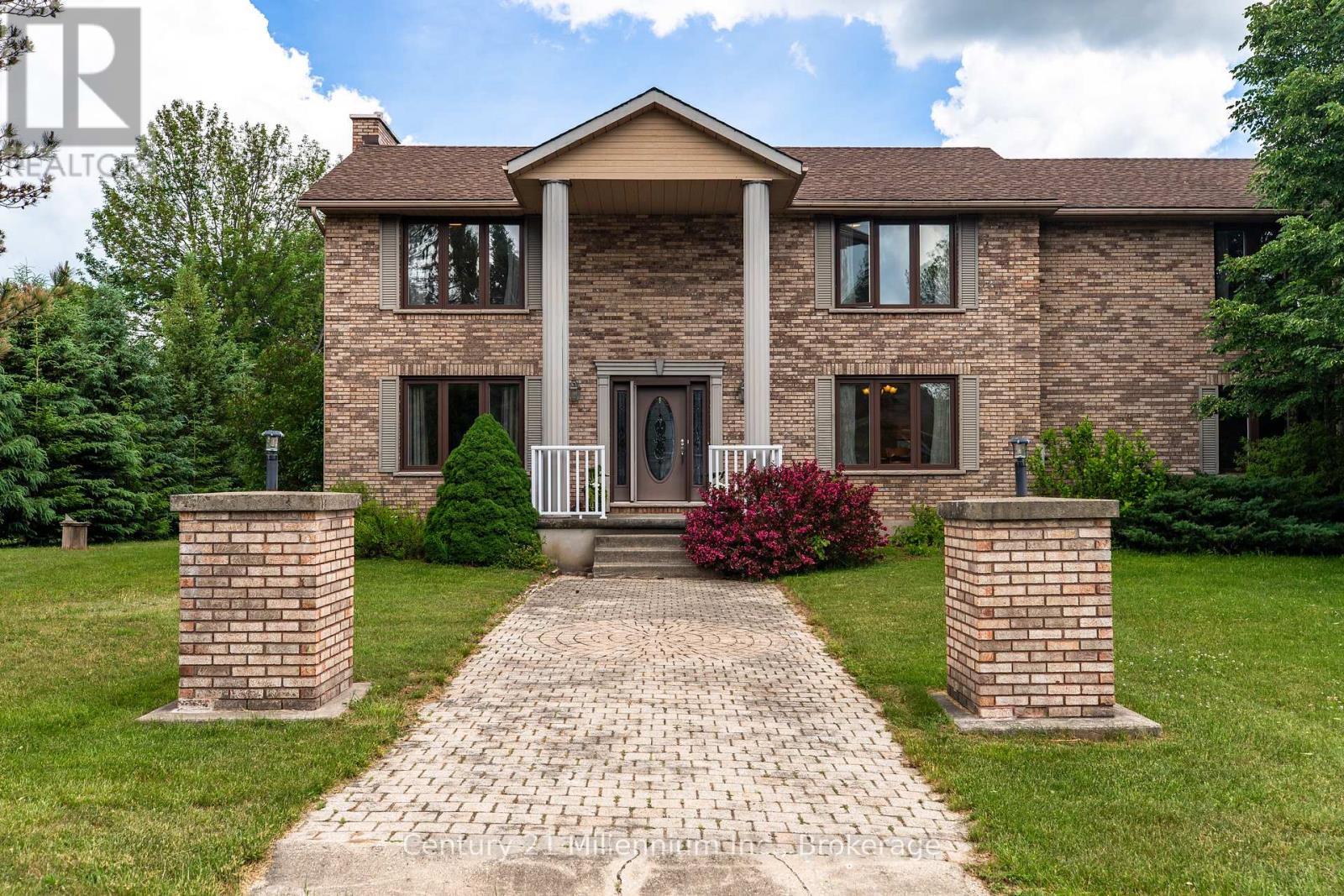 103 CEDAR COURT