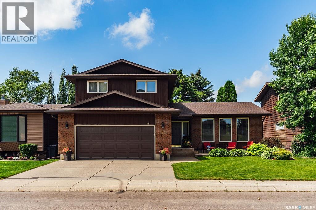 122 WAKAW CRESCENT, SASKATOON, SK S7J 4E2 - Image 2568750261.jpeg?d=l