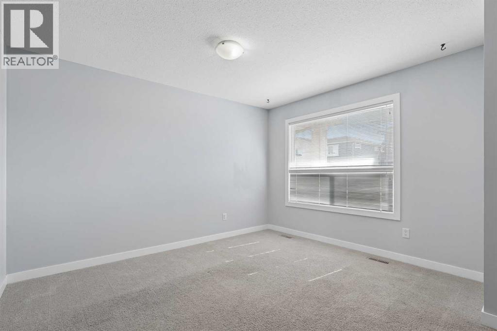 4, 237 Silkstone Road W