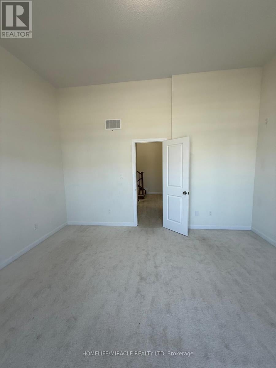 128 OAKMONT DRIVE