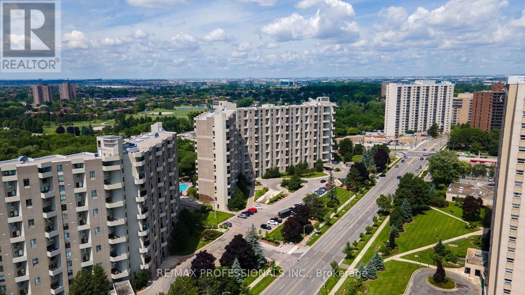 PH30-300 MILL ROAD, TORONTO (MARKLAND WOOD), ON M9C 4W7 - Image 3474451943.jpeg?d=l