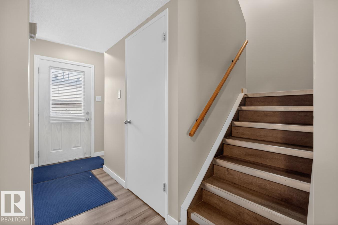 11368 139 AV NW