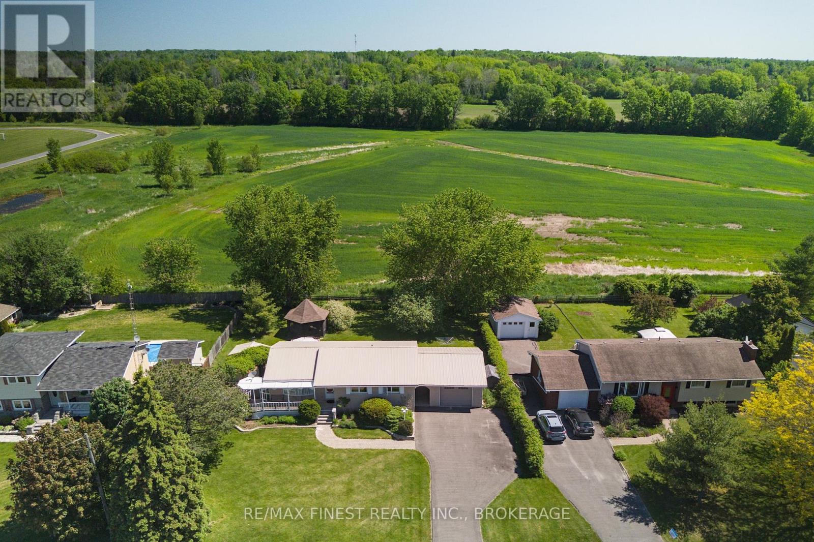 301 COUNTY RD 8