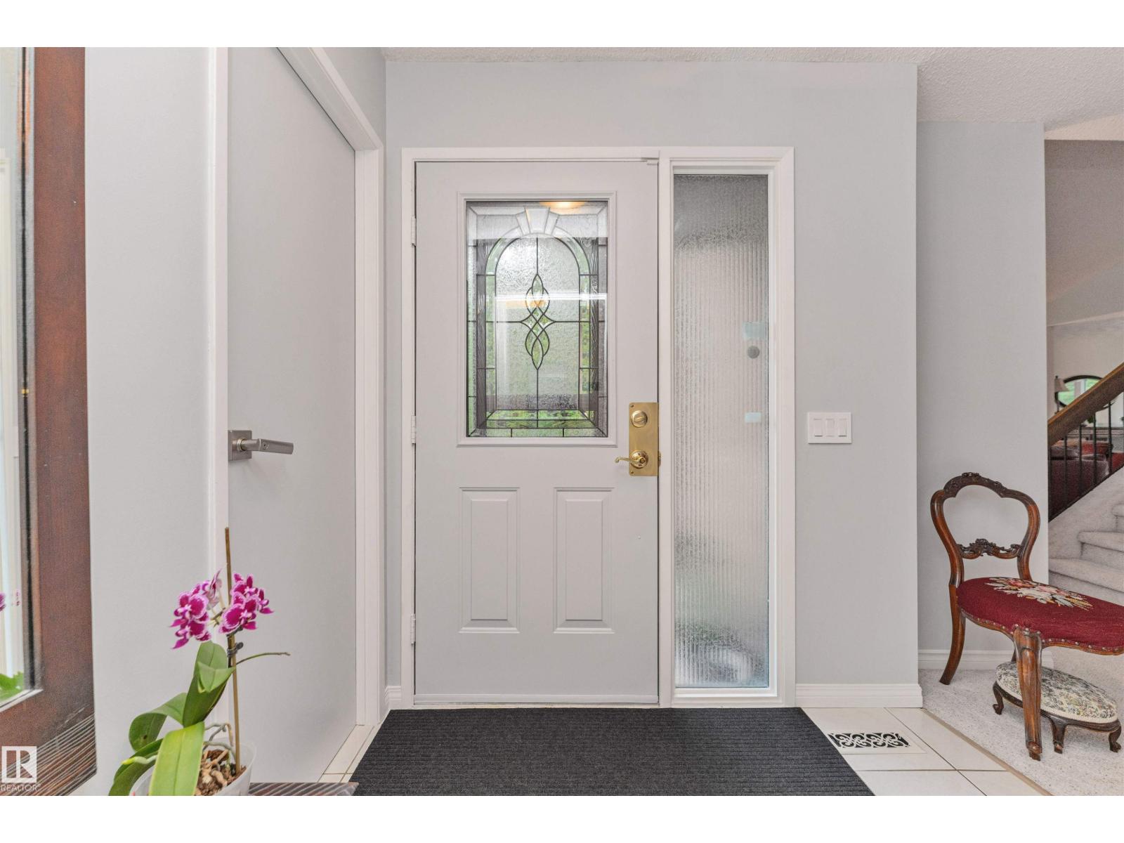 2412 115 ST NW