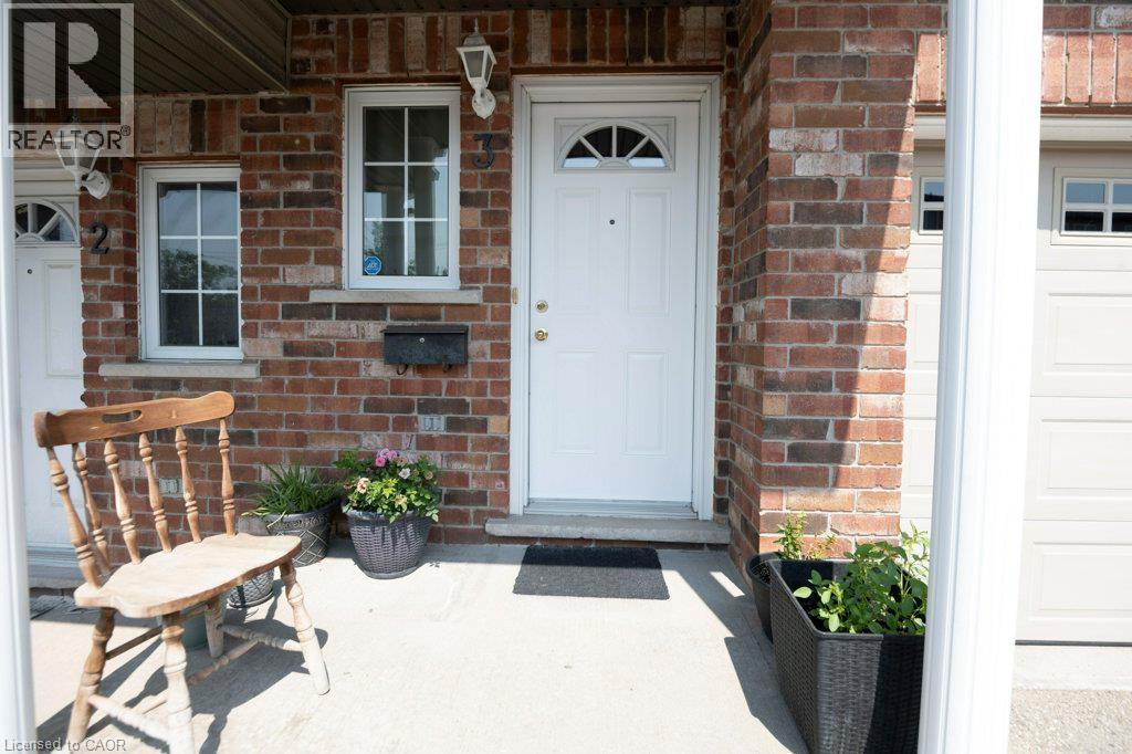 975 STRASBURG Road Unit# 3