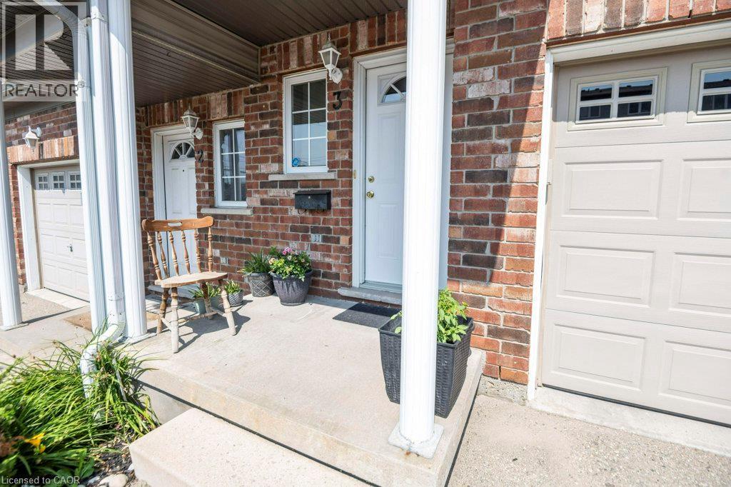 975 STRASBURG Road Unit# 3