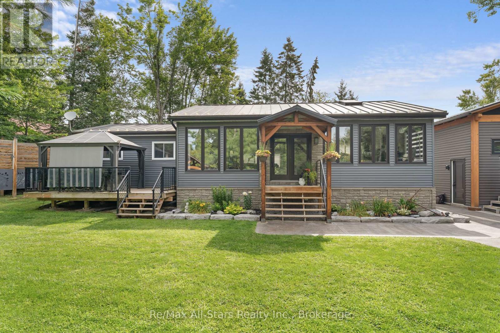 30 RIVER ROAD