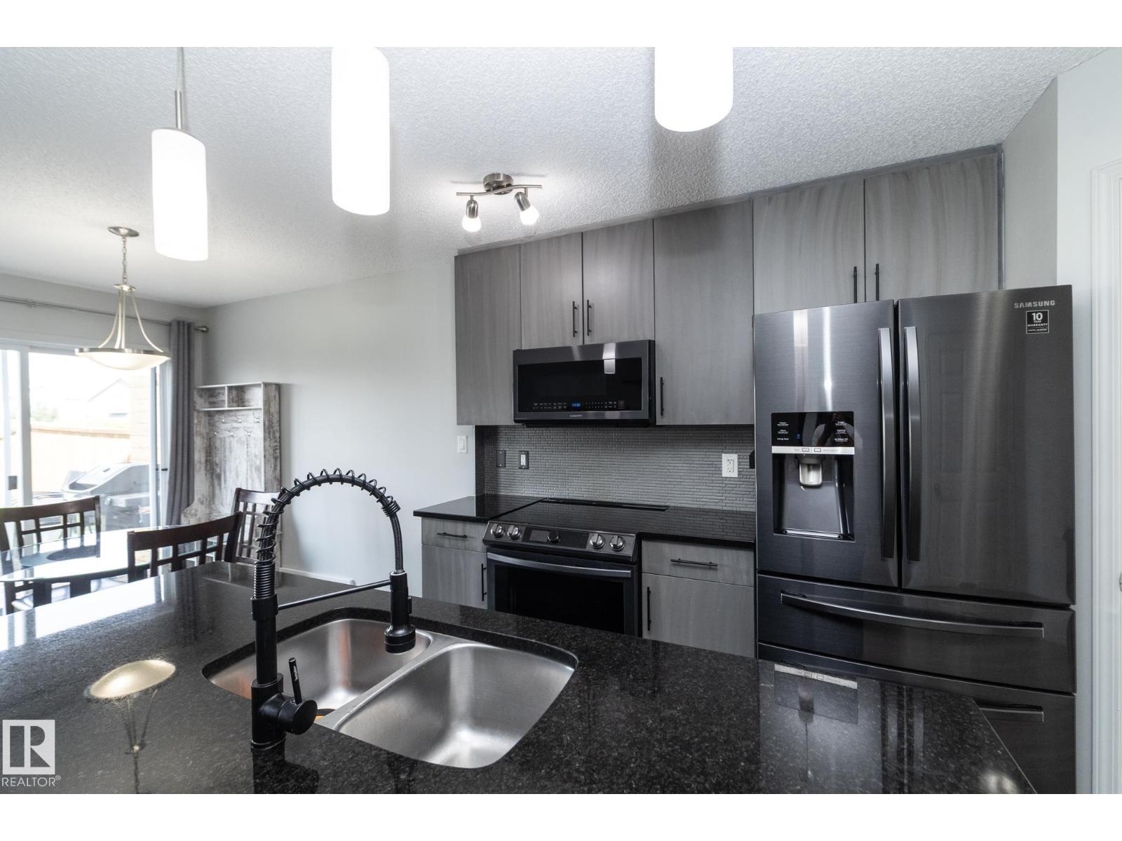 1640 CHAPMAN WY SW