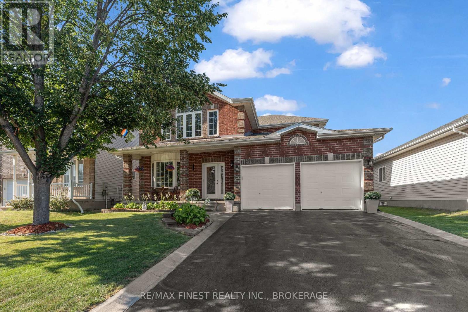 1208 GREENWOOD PARK DRIVE